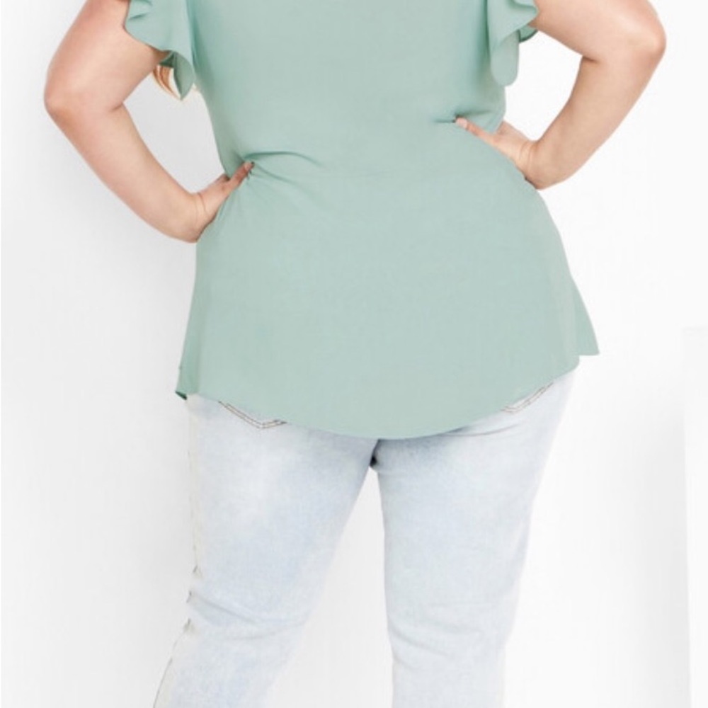 50% Off! 3 Days Only!     NWOT - City Chic - Seafoam Chiffon Blouse -  Sz Lg!!! - Picture 2 of 11